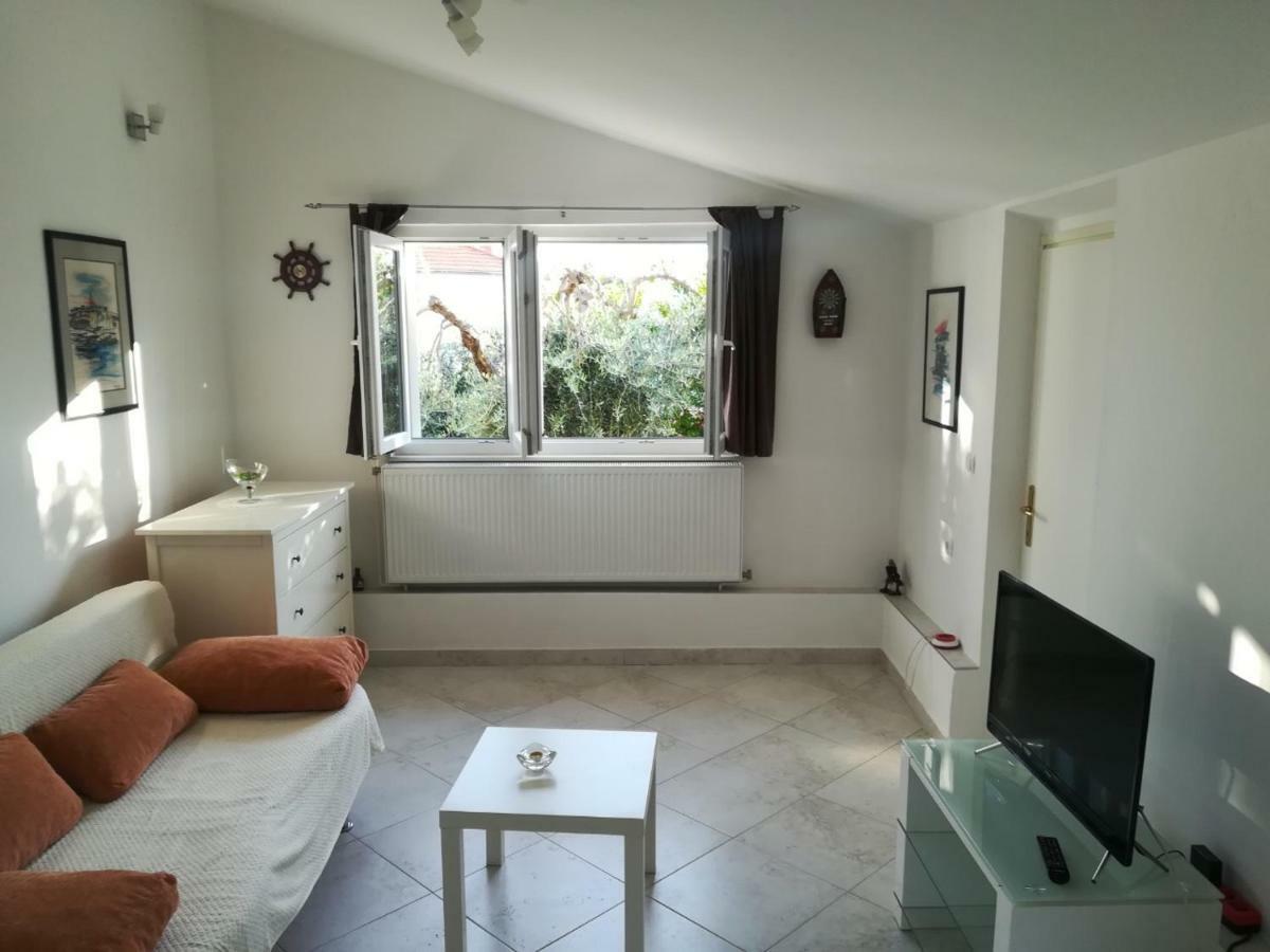 Olive Grove Appartement Vodice Buitenkant foto